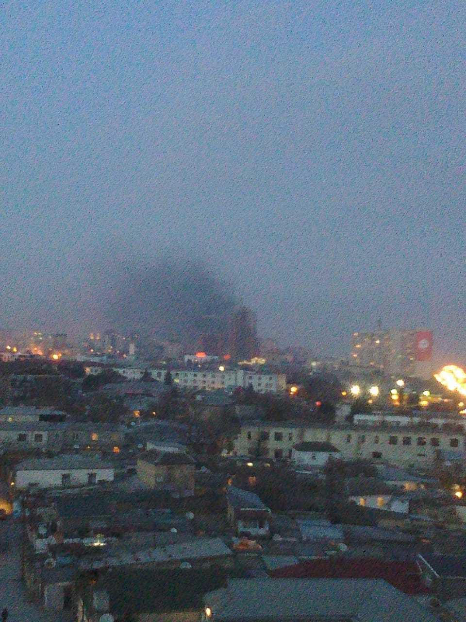На крупном рынке в Баку произошел пожар