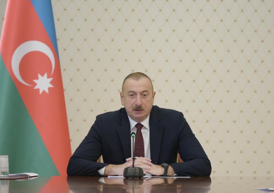 При Президенте Ильхаме Алиеве состоялось совещание, посвященное итогам хлопкового сезона и предстоящим в 2020 году мерам