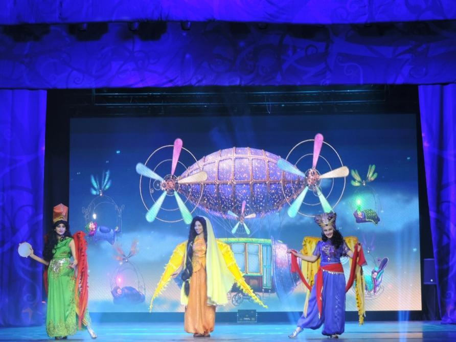 Организованное в Шамахы семейное мега-шоу "Джыртдан и волшебный халат" подарило детям прекрасные, радостные моменты