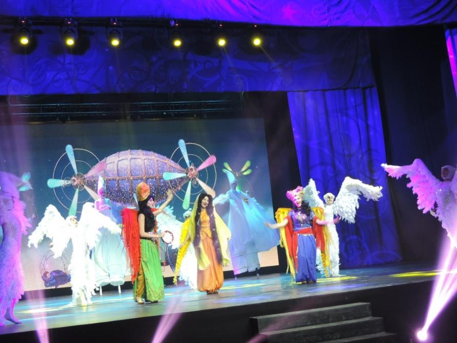 Организованное в Шамахы семейное мега-шоу "Джыртдан и волшебный халат" подарило детям прекрасные, радостные моменты