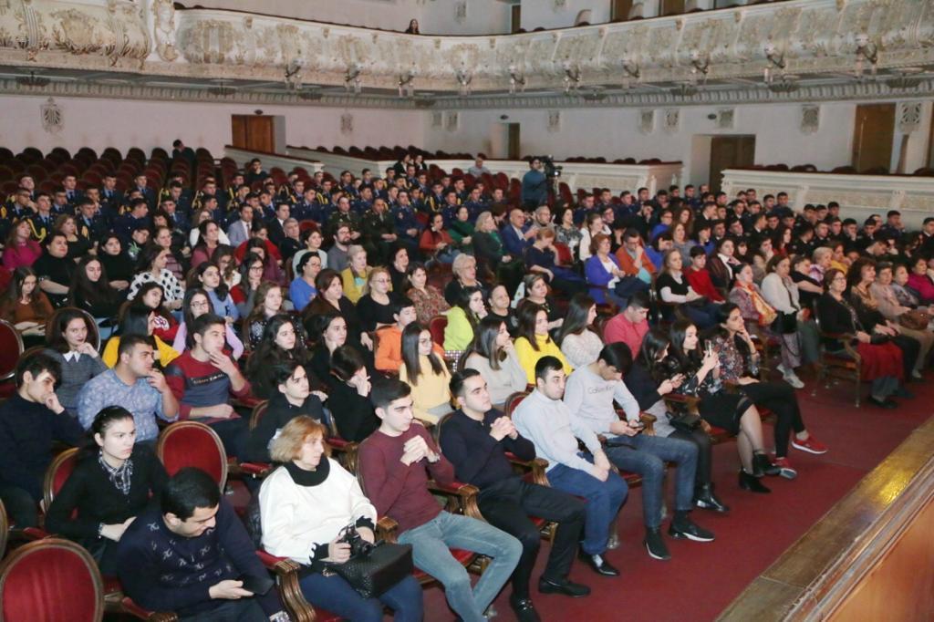 В Баку прошла презентация "Антологии оперных исполнителей Азербайджана"