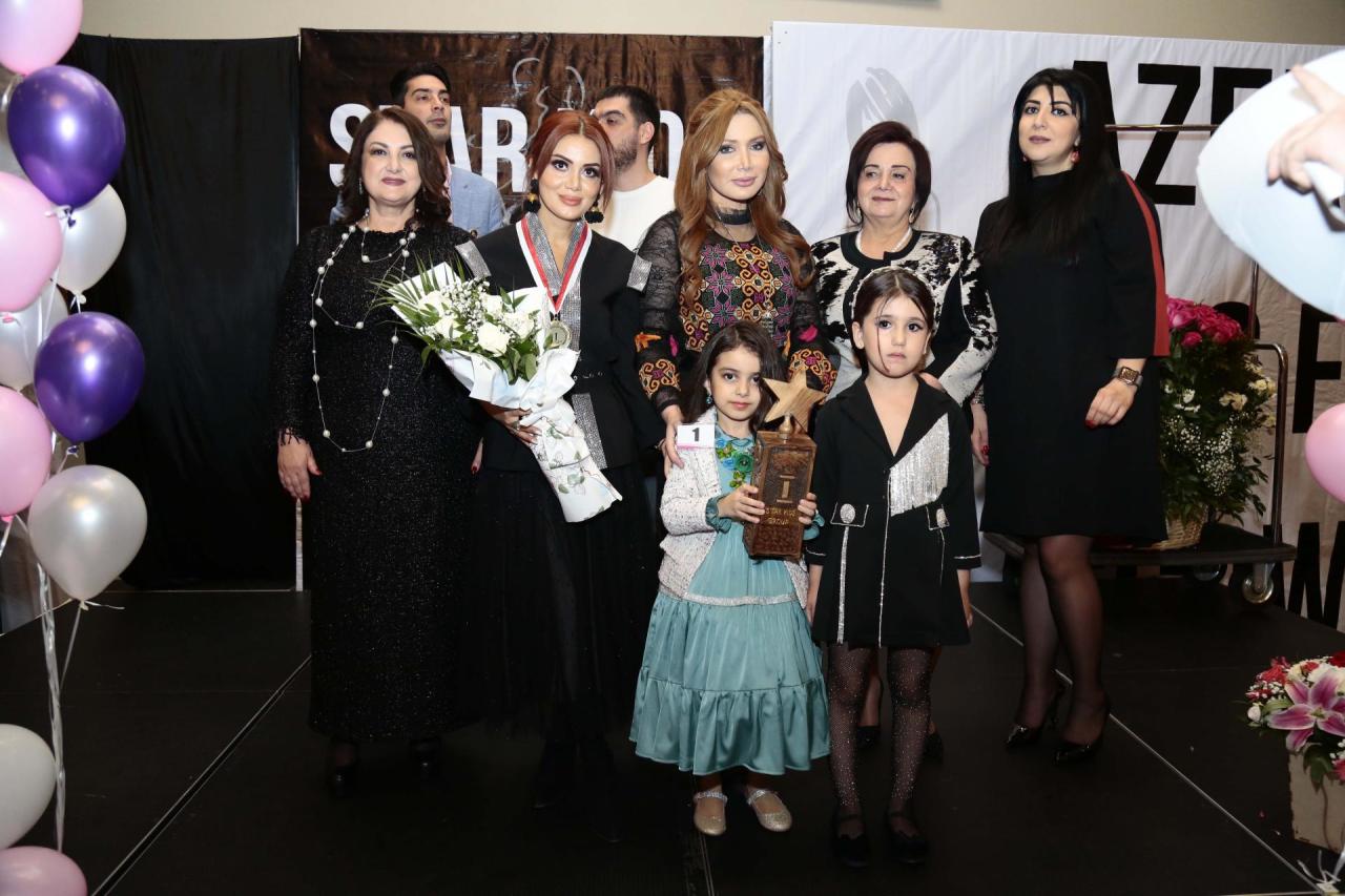 В Баку прошло детское шоу "Зимняя сказка 2019"