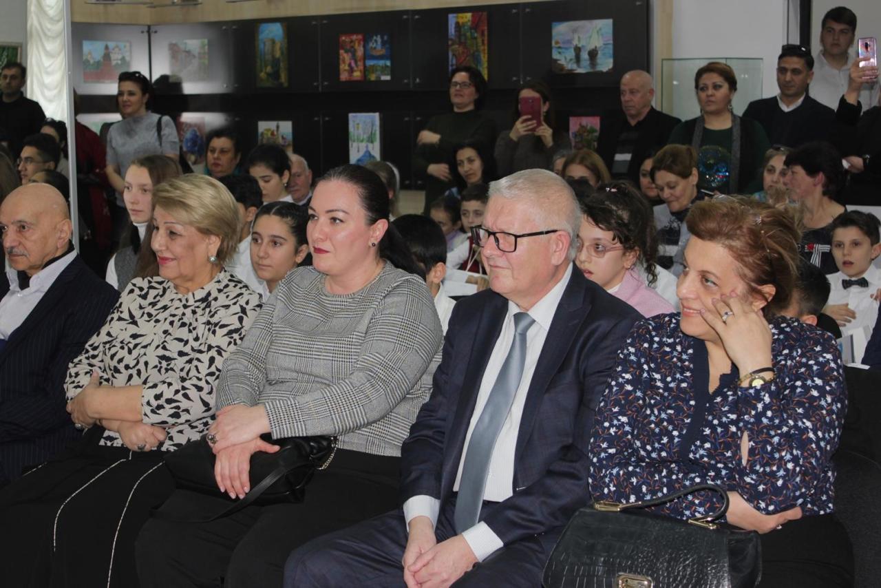 В Баку наградили победителей конкурса "Земное и небесное"