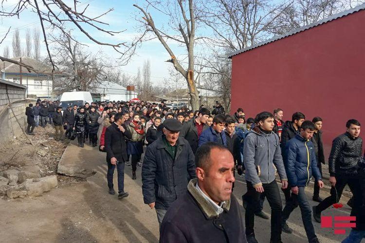 Убитая в Товузе 10-летняя Нармин похоронена