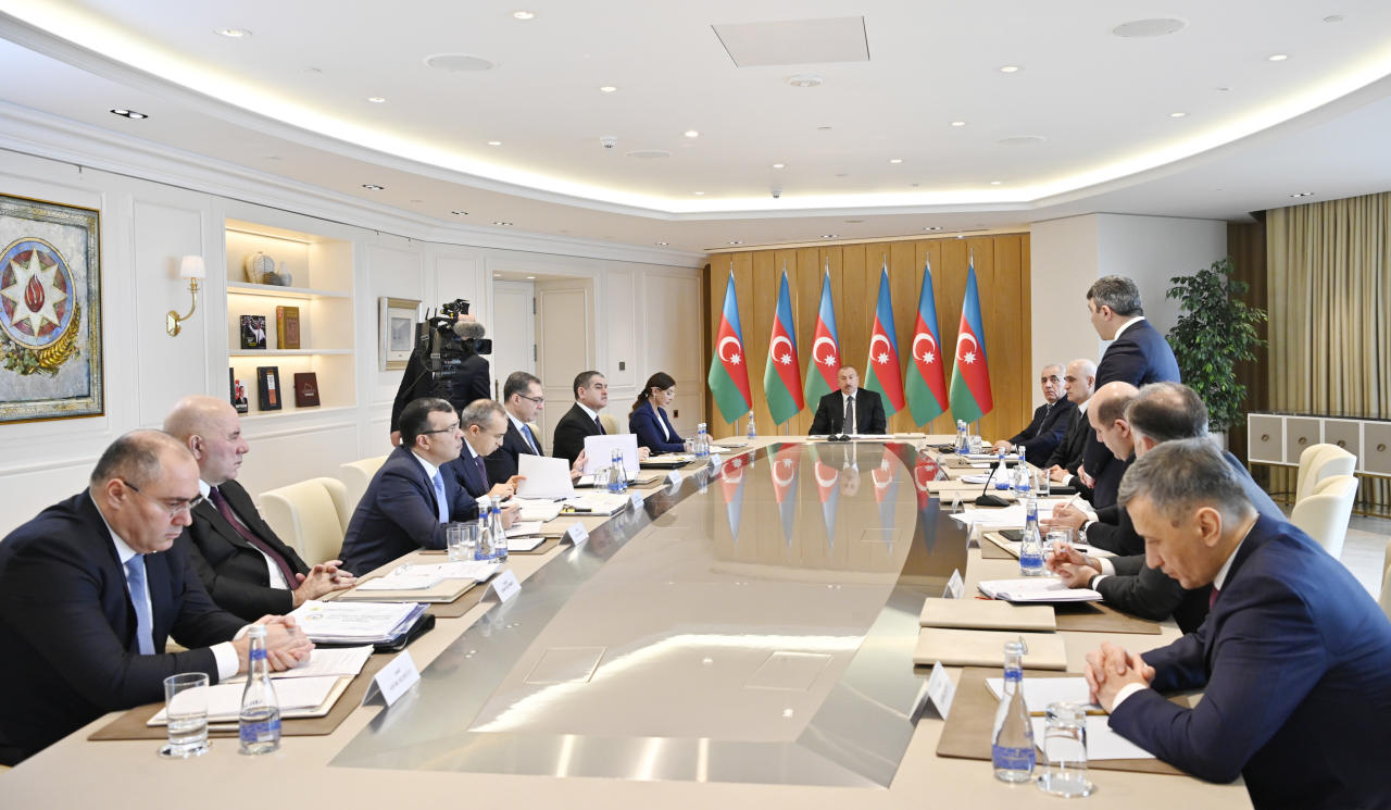 При Президенте Ильхаме Алиеве прошло совещание, посвященное итогам 2019 года