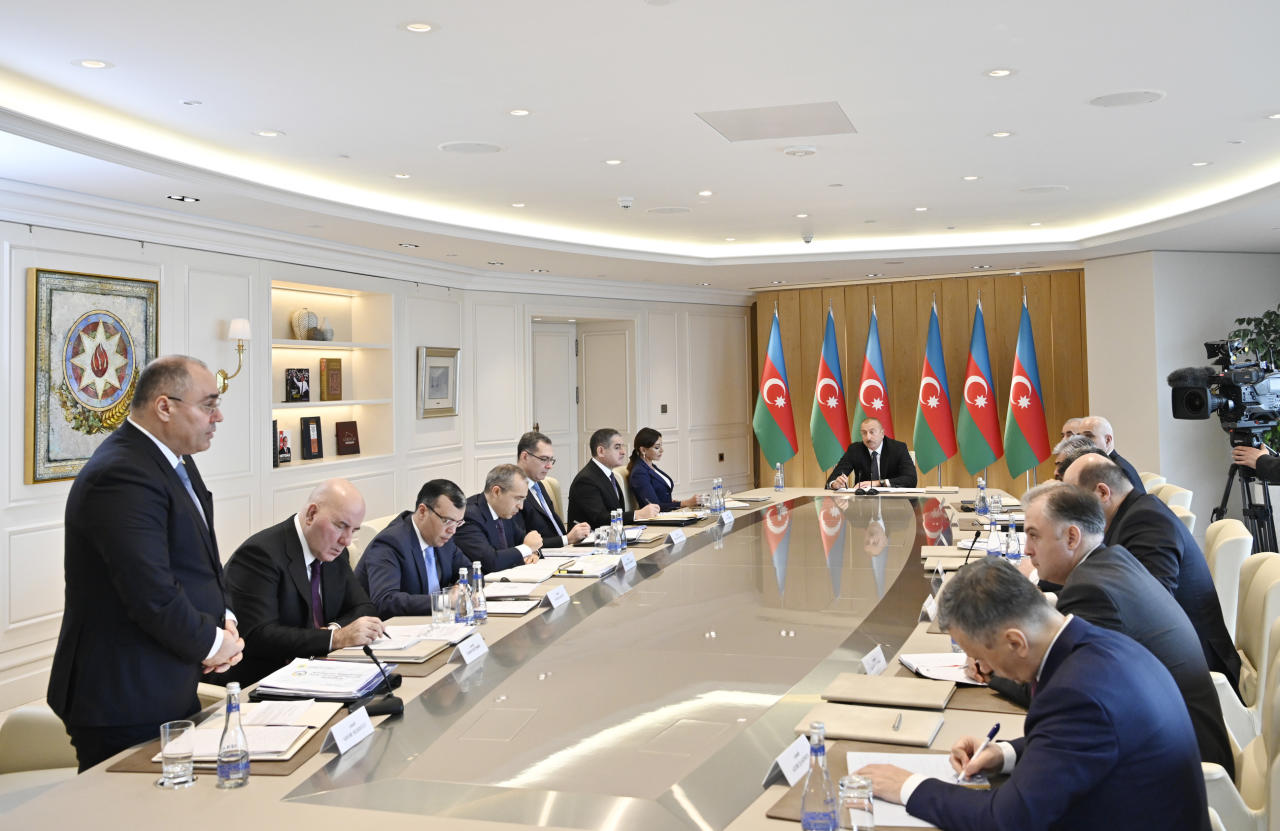 При Президенте Ильхаме Алиеве прошло совещание, посвященное итогам 2019 года