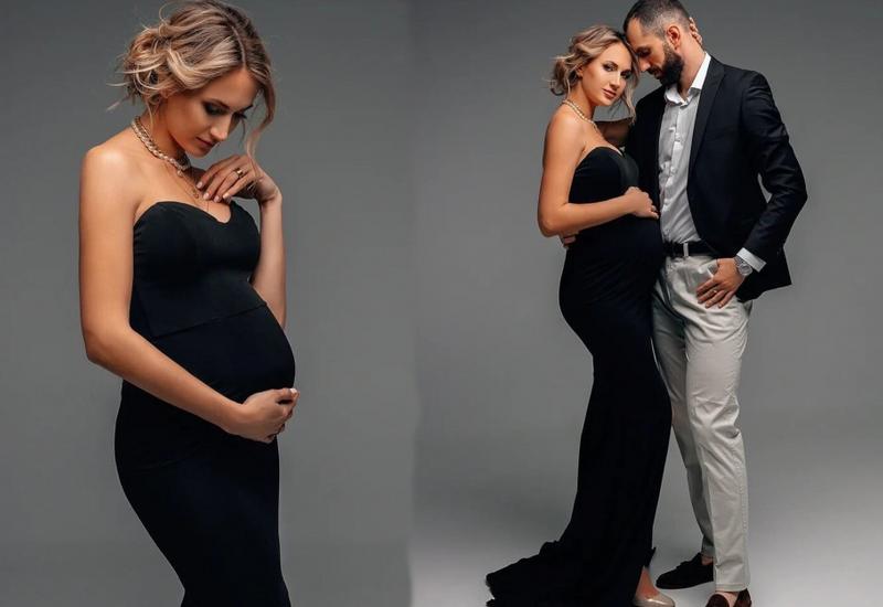 Dünya çempionu hamilə arvadı ilə fotosessiya etdirdi
