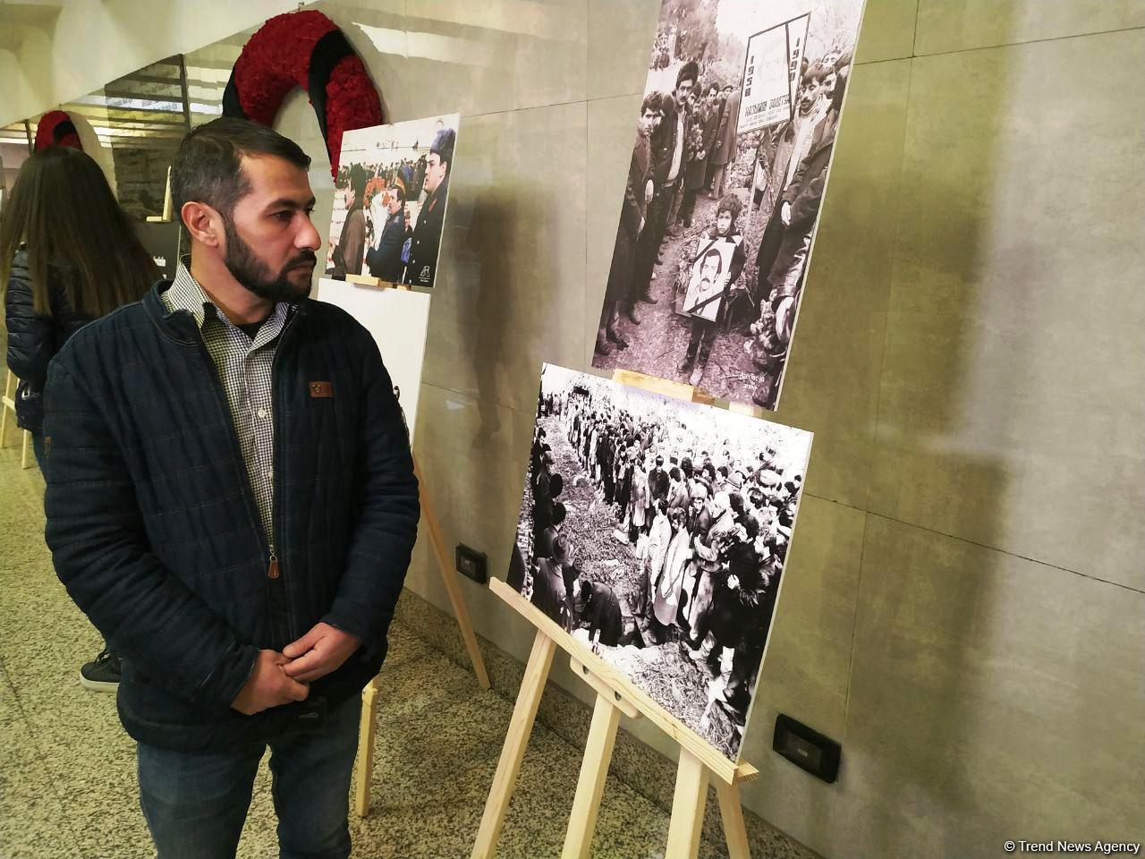 В бакинском метро открылась фотовыставка "30 лет кровавой истории 20 Января"