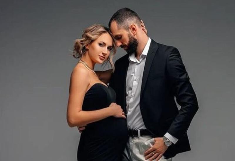 Ramil Quliyev xanımı ilə şəkillərini paylaşdı