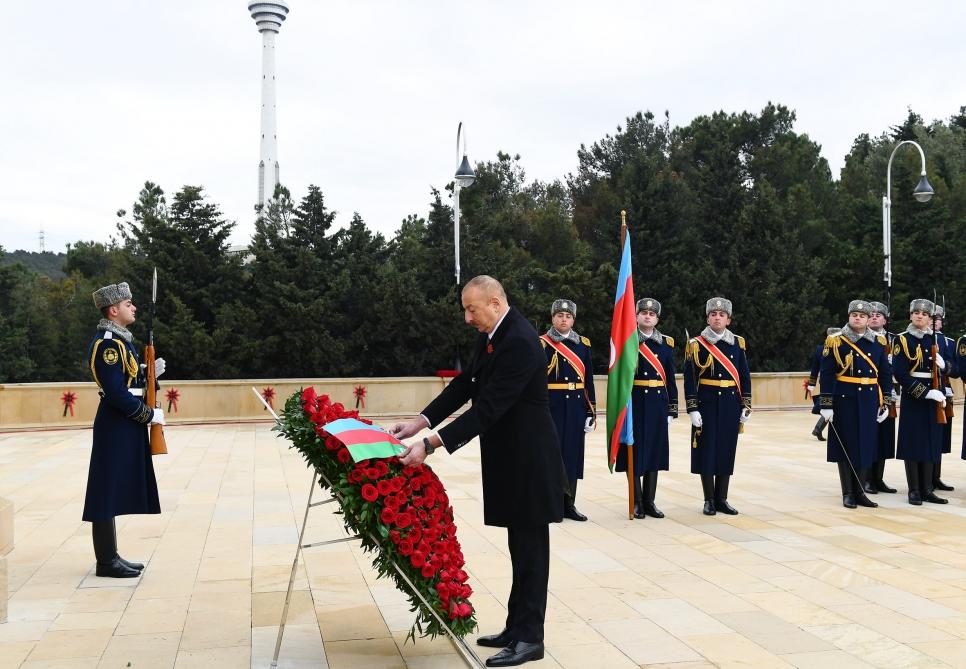 Президент Ильхам Алиев и Первая леди Мехрибан Алиева почтили светлую память шехидов 20 Января