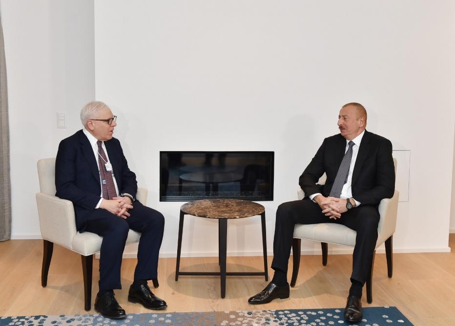 Президент Ильхам Алиев встретился в Давосе с соучредителем компании “Carlyle Group”