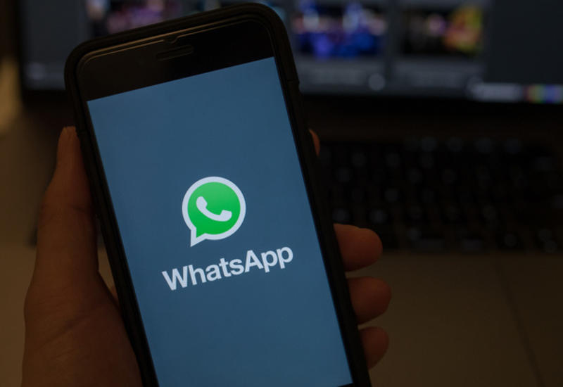Мода на "тёмный режим" добралась до WhatsApp