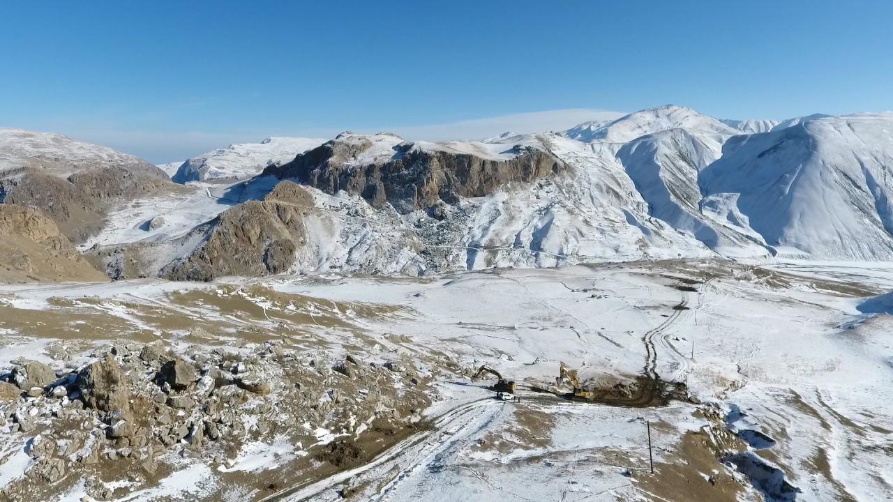 Завершено строительство участка новой автодороги Губа-Хыналыг