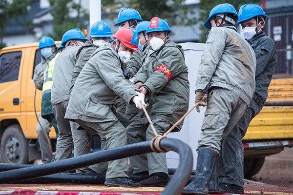 Я опасаюсь возвращаться - а вдруг заражу кого-то из близких?