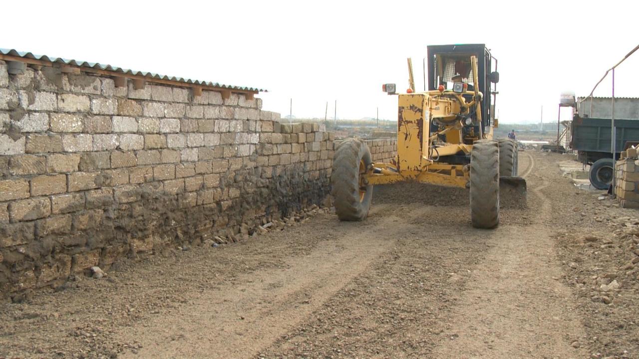 В ряде бакинских поселков заасфальтированы более 130 улиц
