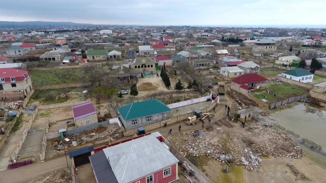В ряде бакинских поселков заасфальтированы более 130 улиц