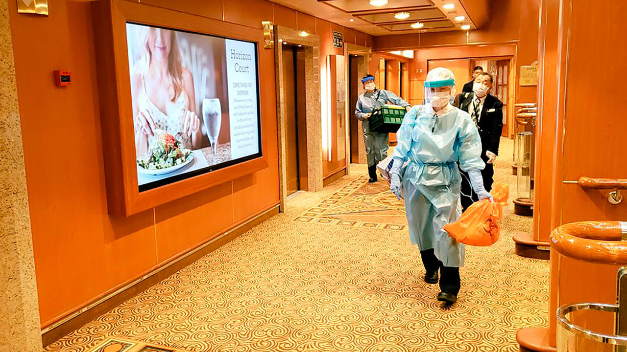 Карантин на Diamond Princess: число зараженных выросло в 3 раза