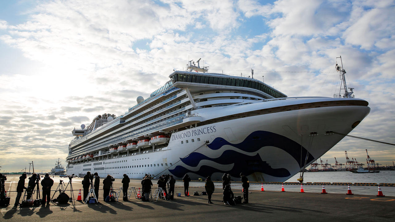 Карантин на Diamond Princess: число зараженных выросло в 3 раза