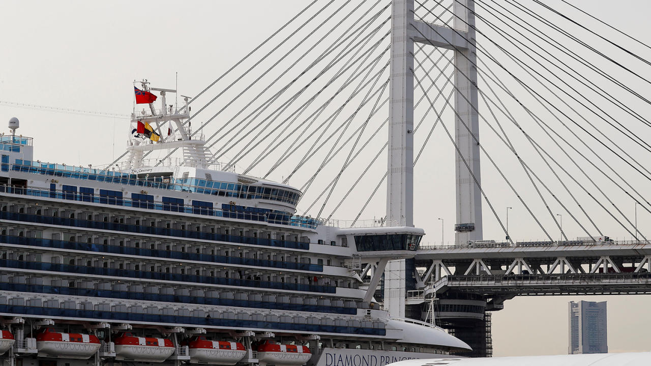 Карантин на Diamond Princess: число зараженных выросло в 3 раза