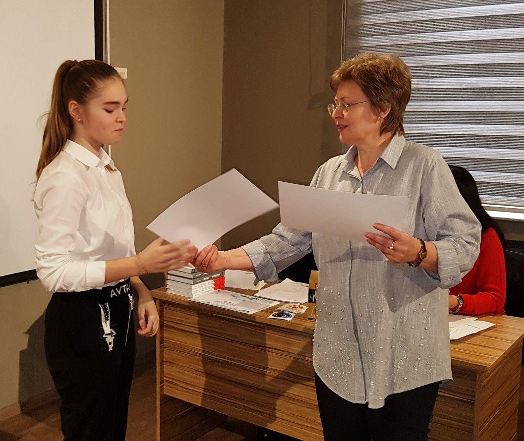 В Баку прошла акция "Открытая лабораторная" для бакинских школьников