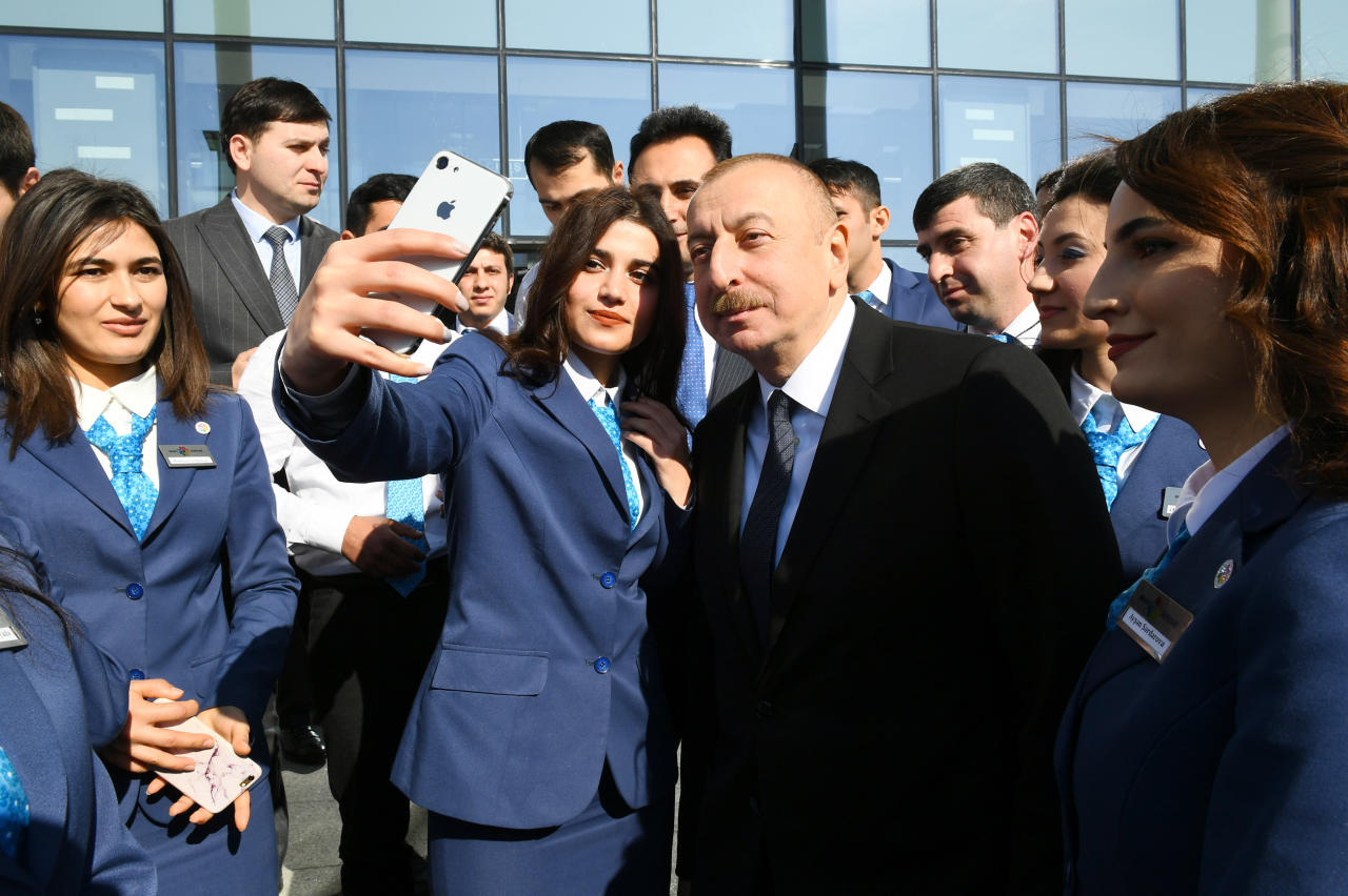 Президент Ильхам Алиев принял участие в церемонии открытия центра ASAN xidmət в Кюрдамире