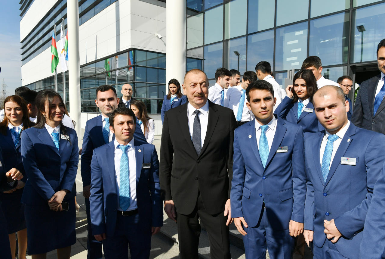 Президент Ильхам Алиев принял участие в церемонии открытия центра ASAN xidmət в Кюрдамире