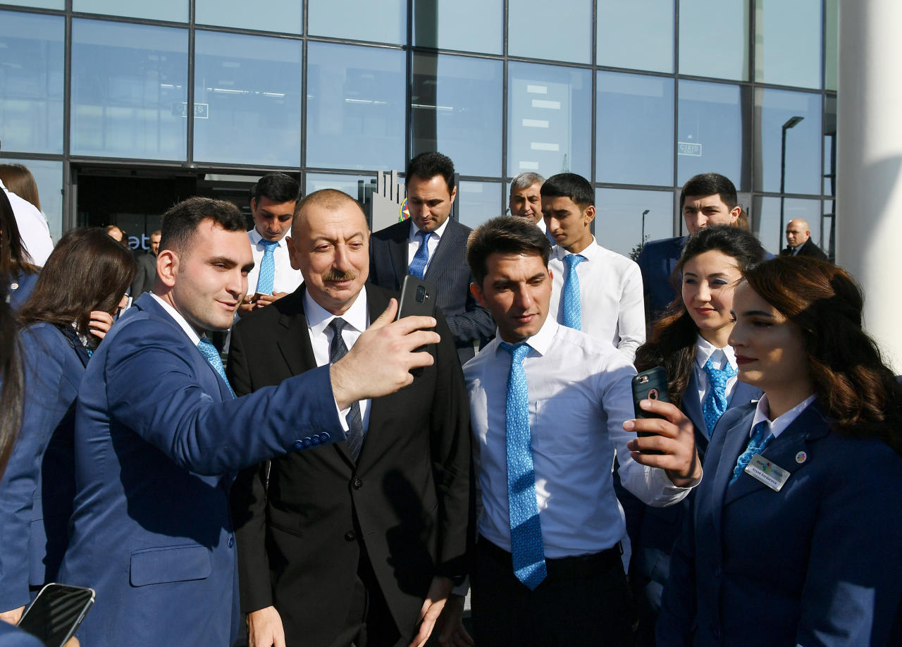 Президент Ильхам Алиев принял участие в церемонии открытия центра ASAN xidmət в Кюрдамире