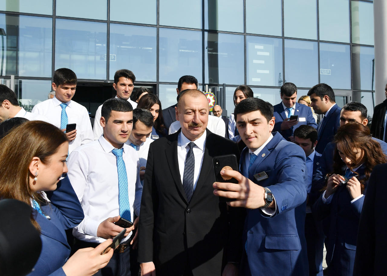Президент Ильхам Алиев принял участие в церемонии открытия центра ASAN xidmət в Кюрдамире