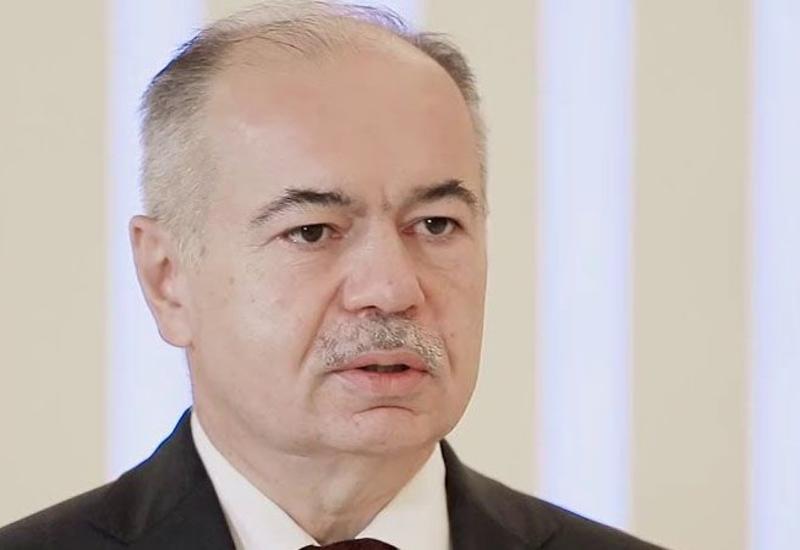 Ильяс Умаханов поздравил Президента Ильхама Алиева