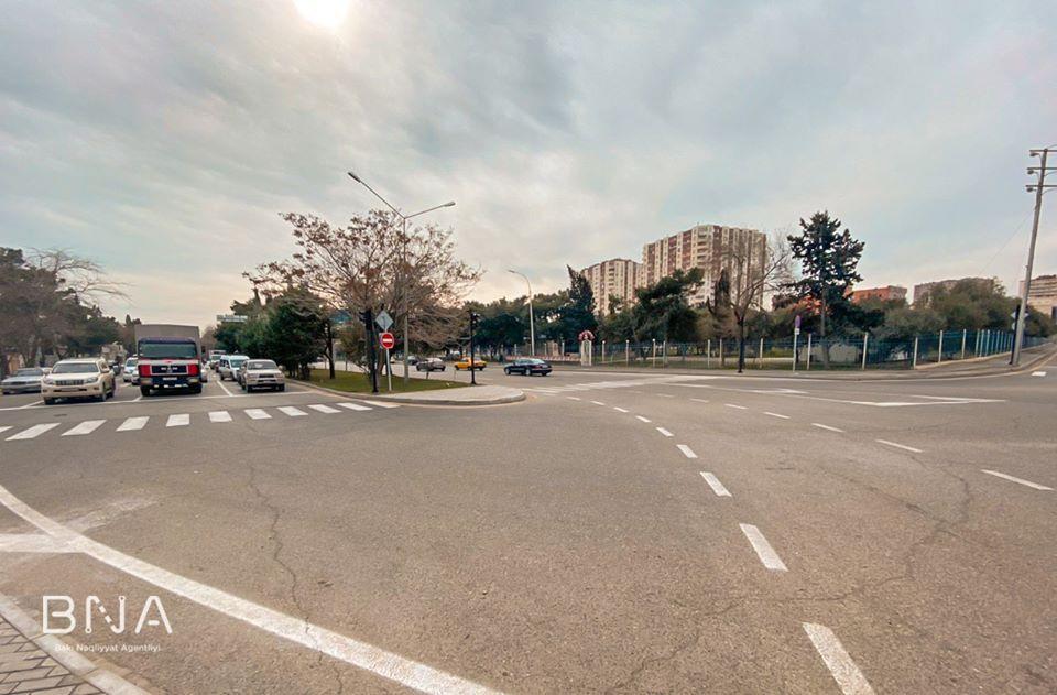 На двух улицах Баку установлены новые светофоры