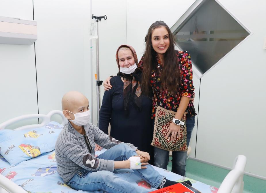 Вице-президент Фонда Гейдара Алиева Лейла Алиева встретилась с детьми, страдающими онкологическими заболеваниями
