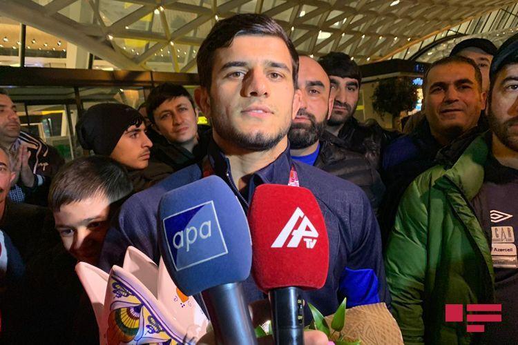 Сборная Азербайджана по греко-римской борьбе вернулась на Родину