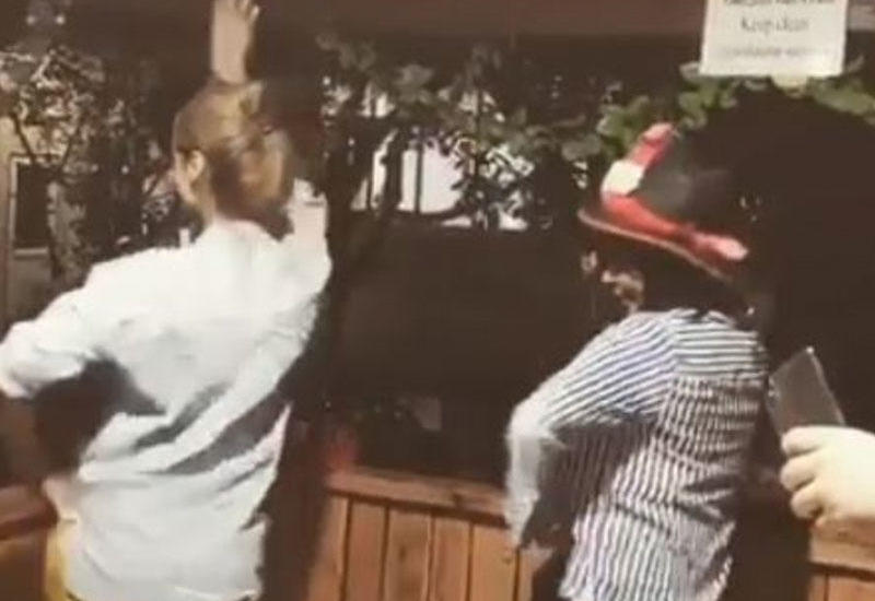 Brilliant Dadaşovadan göbək rəqsi