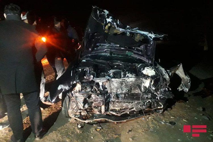 Жуткое ДТП в Шамкире, двое погибших, четверо раненых
