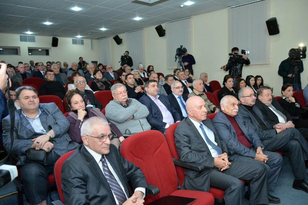 В Госфильмофонде Азербайджана отметили 80-летие Айдына Кязымзаде
