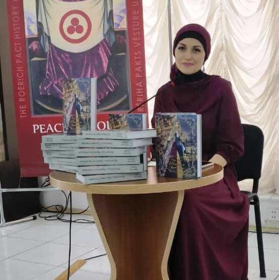 В Баку состоялась презентация книги писательницы Ирады Нури "Шанталь