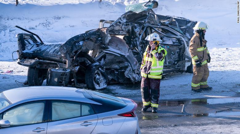 В Канаде столкнулись 200 автомобилей, пострадали 60 человек