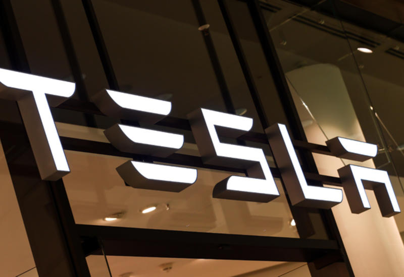 Илон Маск купил акции Tesla на $10 млн