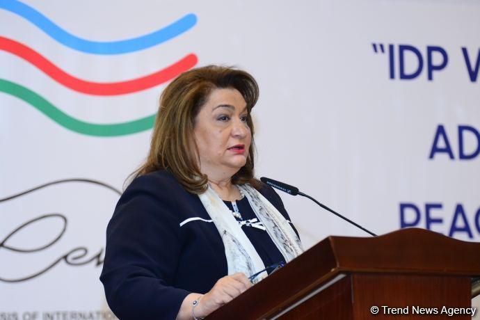 В Баку прошла международная конференция, посвященная женщинам-вынужденным переселенцам