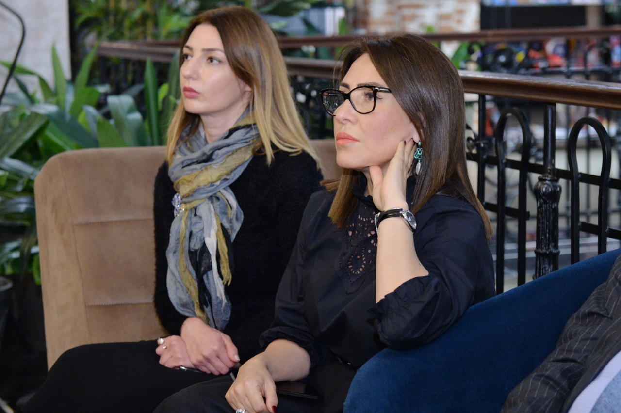В Баку презентована книга «Карабахнаме. Страницы истории»