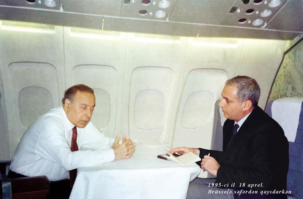АЗЕРТАДЖ-100: Взгляд на вековой путь с пяти различных временных позиций