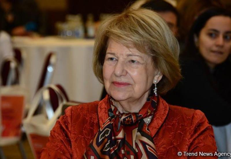 Баронесса Эмма Николсон: У Азербайджана и Великобритании большие перспективы для будущего сотрудничества в области энергетики