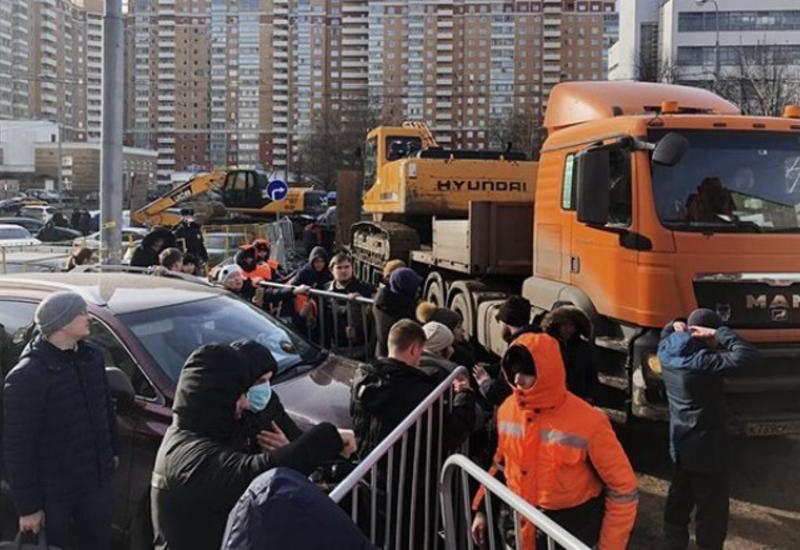 По заказу армянского миллиардера избивают москвичей