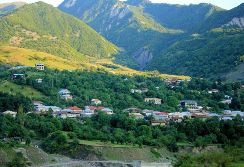 Azərbaycanın füsunkar məkanı: burada bütün evlər üzü qibləyə tikilib