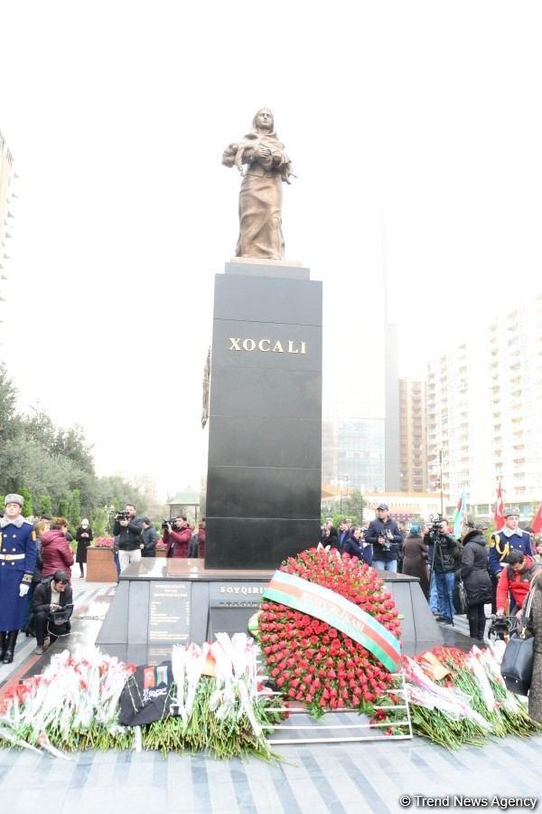 Общественность Азербайджана чтит память жертв Ходжалинского геноцида