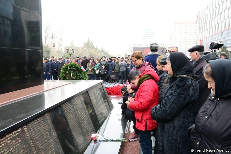 Общественность Азербайджана чтит память жертв Ходжалинского геноцида