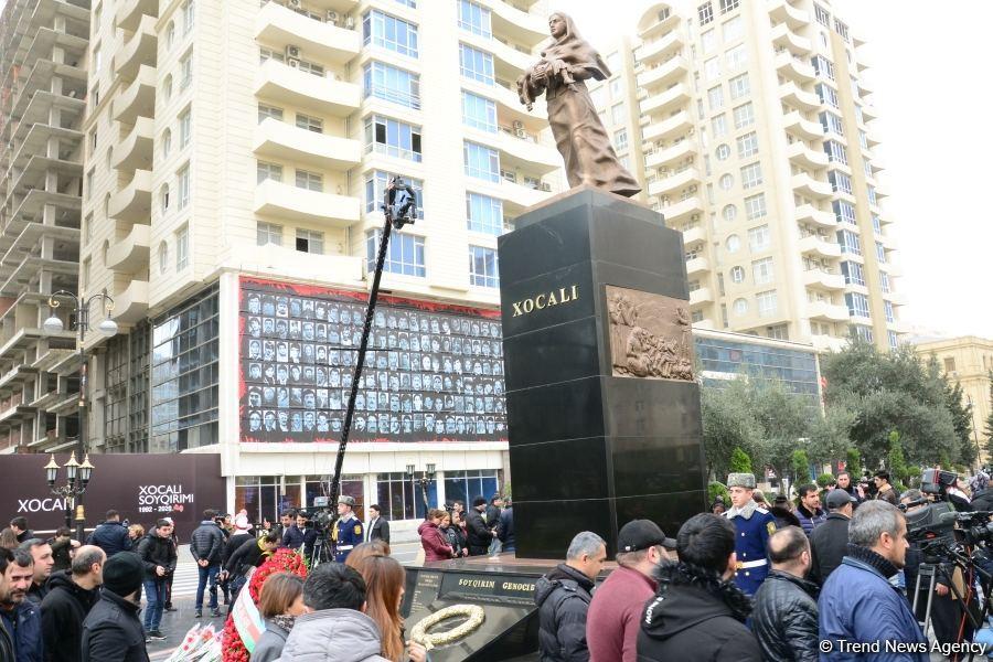 Общественность Азербайджана чтит память жертв Ходжалинского геноцида