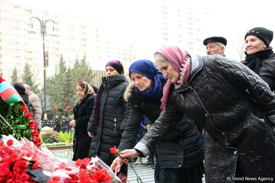Общественность Азербайджана чтит память жертв Ходжалинского геноцида