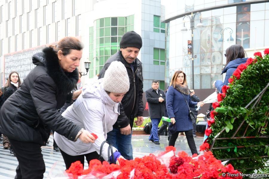Общественность Азербайджана чтит память жертв Ходжалинского геноцида