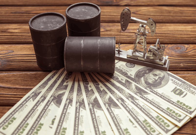 Цена нефти Brent снизилась на 2,4%